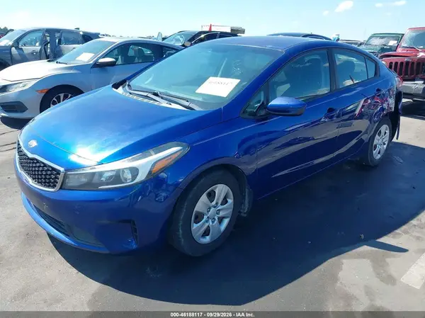 3KPFK4A75JE257977 — 2018 Kia Forte, фото 2 с аукциона IAAI, Задняя часть слева