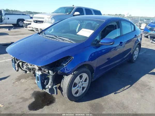 3KPFK4A78JE271596 — 2018 Kia Forte, фото 2 с аукциона IAAI, Передняя часть
