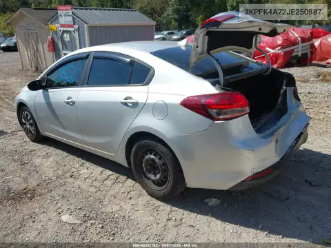 2018 Kia Forte Lx VIN 3KPFK4A72JE250887 фото 4