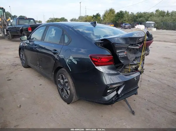 3KPF24AD2KE126755 — 2019 Kia Forte, фото 3 с аукциона IAAI 13.10.2026, Задняя часть