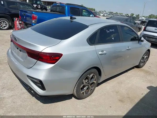 3KPF24AD6KE006358 — 2019 Kia Forte, фото 4 с аукциона IAAI 13.10.2026, Повреждение двигателя