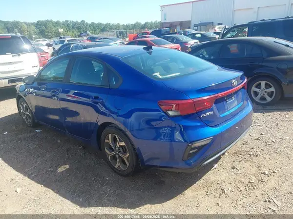 3KPF24AD4KE042310 — 2019 Kia Forte, фото 3 с аукциона IAAI 30.09.2026, Естественный износ