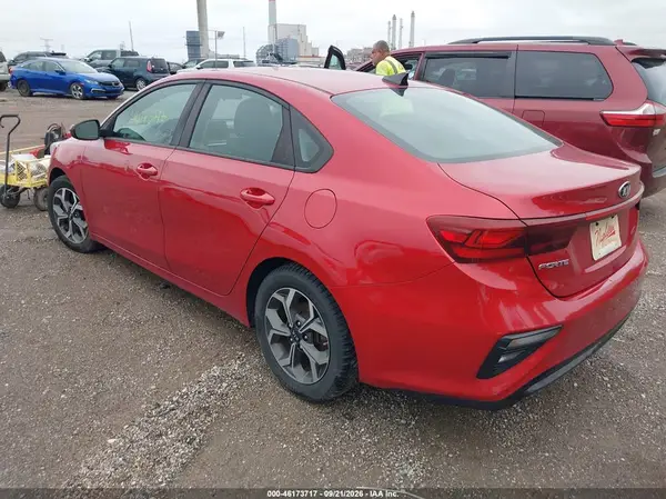 3KPF24AD4KE125736 — 2019 Kia Forte, фото 3 с аукциона IAAI, Естественный износ