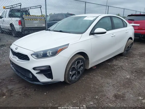 3KPF24AD2KE074494 — 2019 Kia Forte, фото 2 с аукциона IAAI, Правый бок