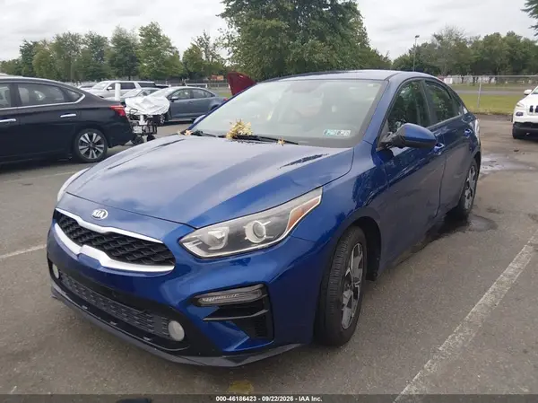 3KPF24AD3KE018905 — 2019 Kia Forte, фото 2 с аукциона IAAI 28.09.2026, Естественный износ