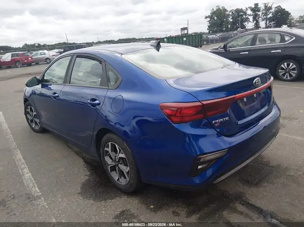3KPF24AD3KE018905 — 2019 Kia Forte, фото 3 с аукциона IAAI 28.09.2026, Естественный износ