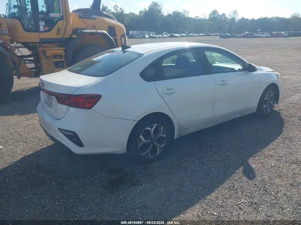 3KPF24AD2KE081073 — 2019 Kia Forte, фото 4 с аукциона IAAI 07.10.2026, Естественный износ