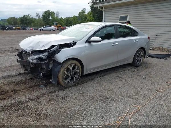 3KPF24AD5KE006884 — 2019 Kia Forte, фото 2 с аукциона IAAI 12.10.2026, Передняя часть