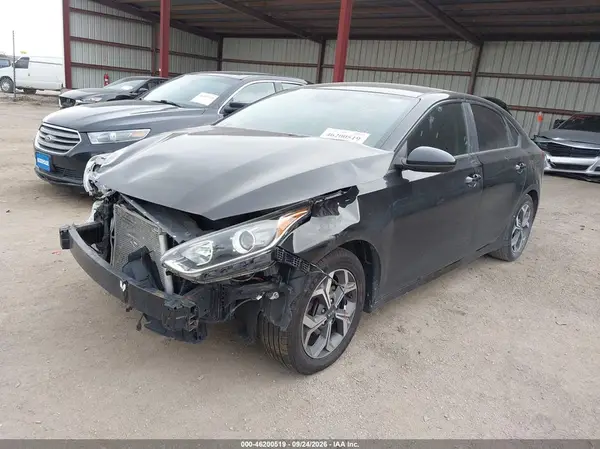 3KPF24AD9KE120838 — 2019 Kia Forte, фото 2 с аукциона IAAI, Передняя часть