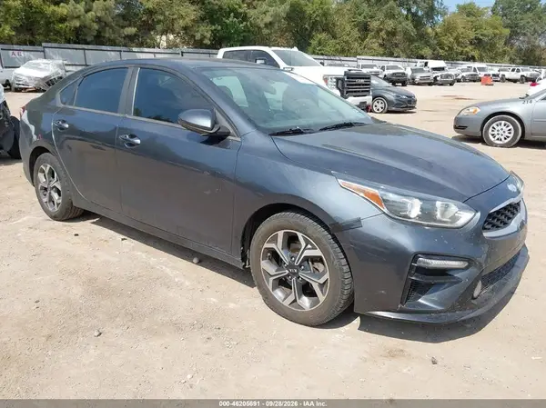 3KPF24AD3KE010707 — 2019 Kia Forte, Левый бок (Left Side), фото до ремонта