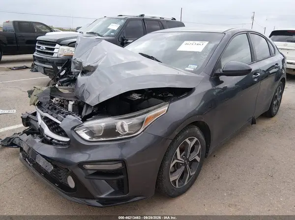3KPF24AD9KE099442 — 2019 Kia Forte, фото 2 с аукциона IAAI, Передняя часть