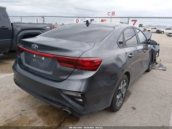 3KPF24AD9KE099442 — 2019 Kia Forte, фото 4 с аукциона IAAI, Передняя часть