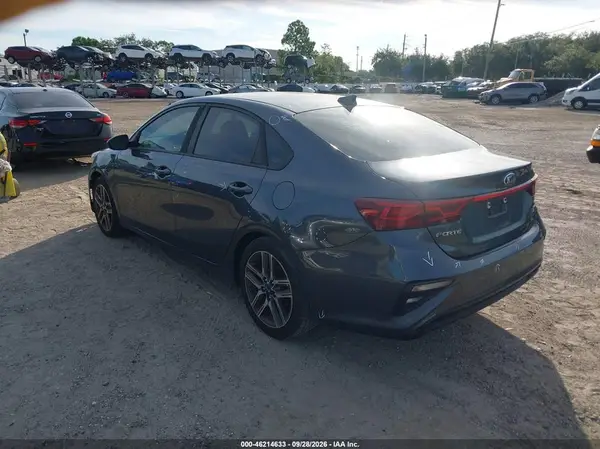 3KPF34AD3KE081712 — 2019 Kia Forte, фото 3 с аукциона IAAI, Передняя часть справа