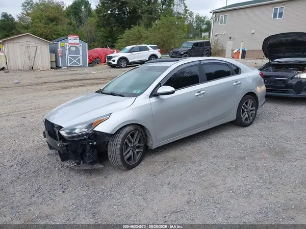 3KPF34AD9KE019330 — 2019 Kia Forte, фото 2 с аукциона IAAI, Передняя часть справа