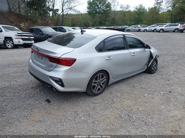 3KPF34AD9KE019330 — 2019 Kia Forte, фото 4 с аукциона IAAI, Передняя часть справа