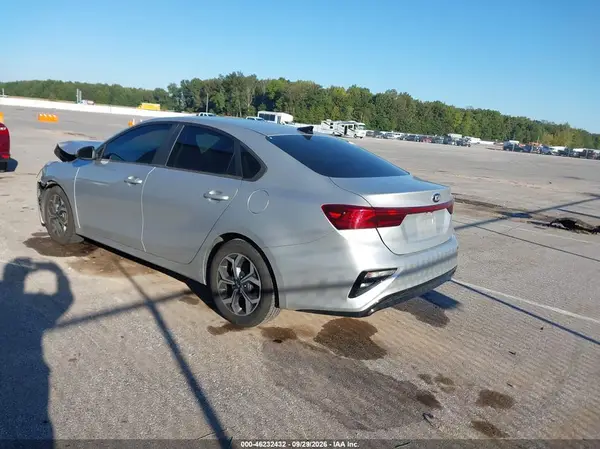 3KPF24AD5KE061495 — 2019 Kia Forte, фото 3 с аукциона IAAI, Передняя часть