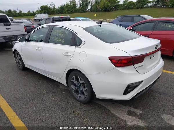 3KPF54AD1LE218206 — 2020 Kia Forte, фото 3 с аукциона IAAI 29.09.2026, Передняя часть