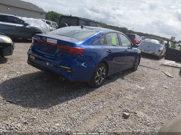 3KPF24AD1LE156864 — 2020 Kia Forte, фото 4 с аукциона IAAI 14.10.2026, Левый бок