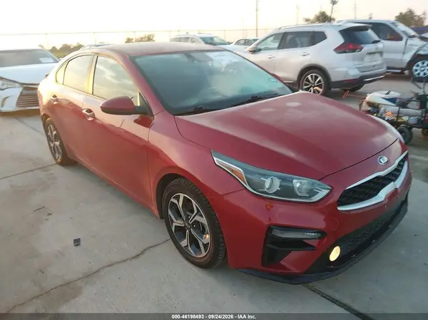 3KPF24AD3LE143209 — 2020 Kia Forte, Задняя часть (Rear), фото до ремонта
