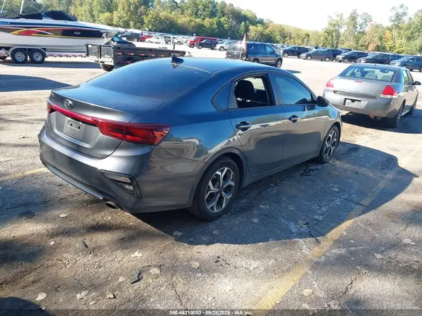 3KPF24AD3LE260840 — 2020 Kia Forte, фото 4 с аукциона IAAI, Задняя часть справа