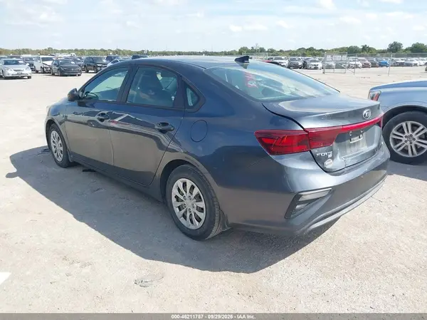3KPF24AD4LE228544 — 2020 Kia Forte, фото 3 с аукциона IAAI, Естественный износ