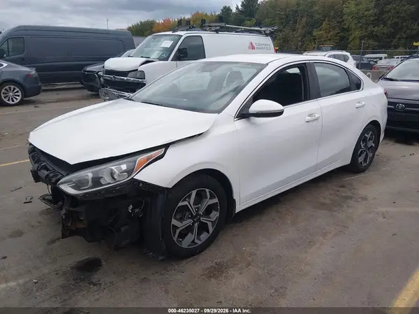 3KPF54AD8LE146825 — 2020 Kia Forte, фото 2 с аукциона IAAI, Передняя часть