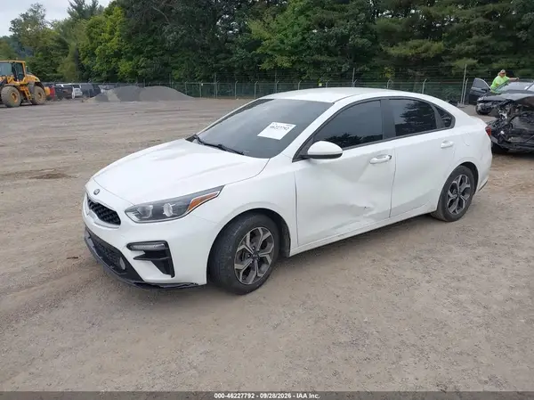 3KPF24AD6ME283241 — 2021 Kia Forte, фото 2 с аукциона IAAI, Угон