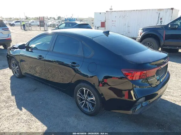 3KPF24AD2NE464080 — 2022 Kia Forte, фото 3 с аукциона IAAI, Передняя часть
