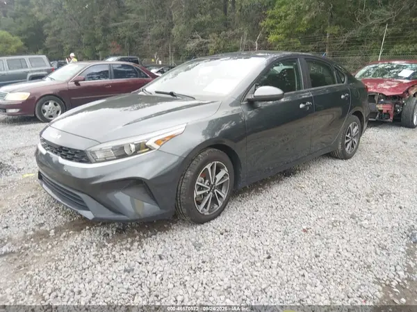 3KPF24AD8NE462673 — 2022 Kia Forte, фото 2 с аукциона IAAI, Подтопление