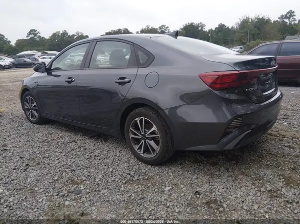 3KPF24AD8NE462673 — 2022 Kia Forte, фото 3 с аукциона IAAI, Подтопление