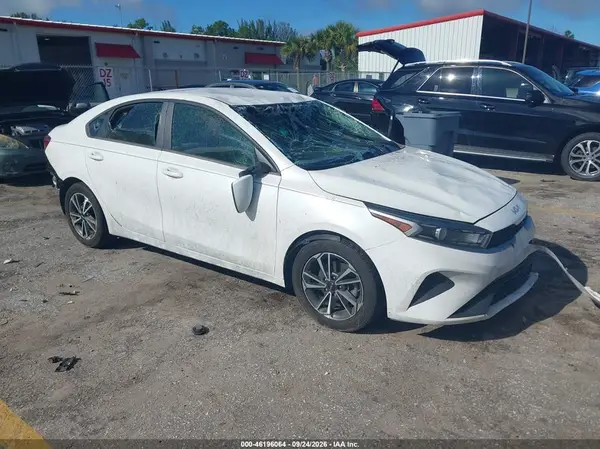 3KPF24AD3NE448020 — 2022 Kia Forte, Подтопление (Flood), фото до ремонта
