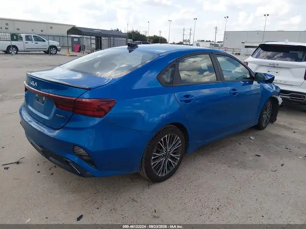 3KPF54AD6PE653325 — 2023 Kia Forte, фото 4 с аукциона IAAI, Передняя часть