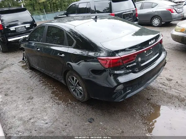 3KPF24AD3PE569245 — 2023 Kia Forte, фото 3 с аукциона IAAI, Передняя часть слева