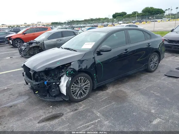 3KPF54AD5PE516652 — 2023 Kia Forte, фото 2 с аукциона IAAI, Передняя часть слева
