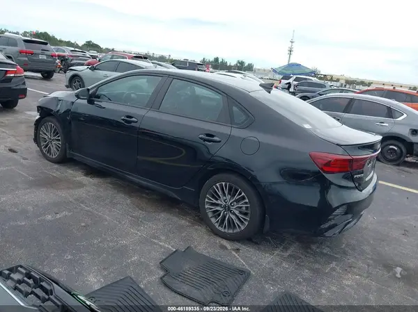 3KPF54AD5PE516652 — 2023 Kia Forte, фото 3 с аукциона IAAI, Передняя часть слева