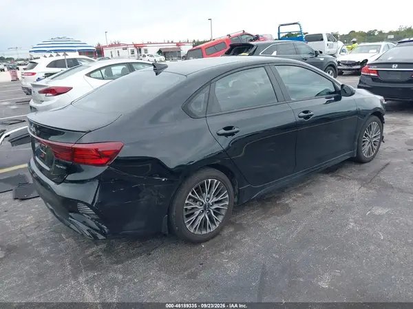 3KPF54AD5PE516652 — 2023 Kia Forte, фото 4 с аукциона IAAI, Передняя часть слева