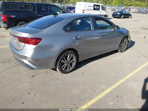 3KPF24AD9PE558315 — 2023 Kia Forte, фото 4 с аукциона IAAI, Передняя часть слева