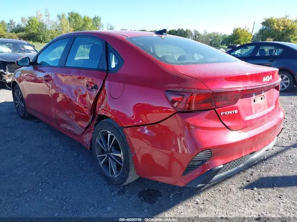 3KPF24AD2PE582570 — 2023 Kia Forte, фото 3 с аукциона IAAI, Левый бок