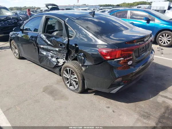 3KPF24AD2PE650768 — 2023 Kia Forte, фото 3 с аукциона IAAI, Задняя часть слева