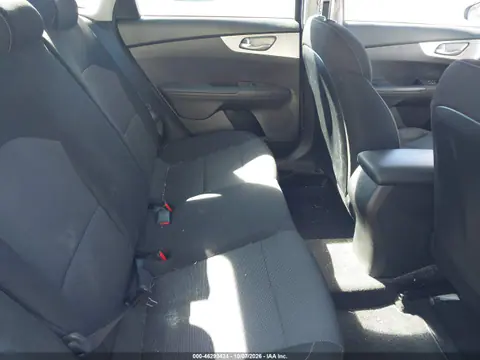 2023 Kia Forte Lxs VIN 3KPF24AD8PE693592 фото 9