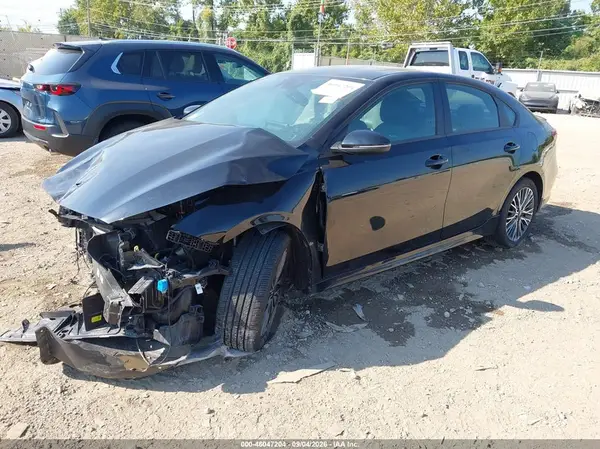 3KPF54AD8RE833571 — 2024 Kia Forte, фото 2 с аукциона IAAI 14.10.2026, Передняя часть