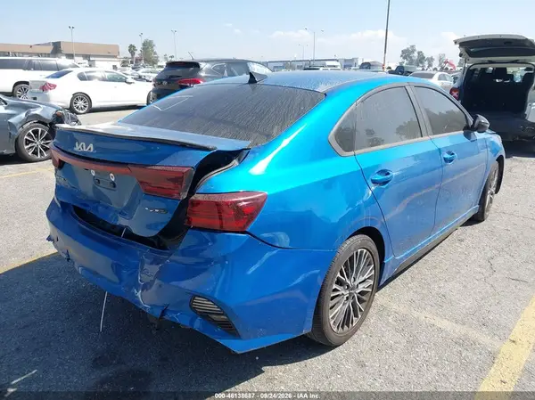 3KPF54AD9RE737092 — 2024 Kia Forte, фото 4 с аукциона IAAI, Задняя часть