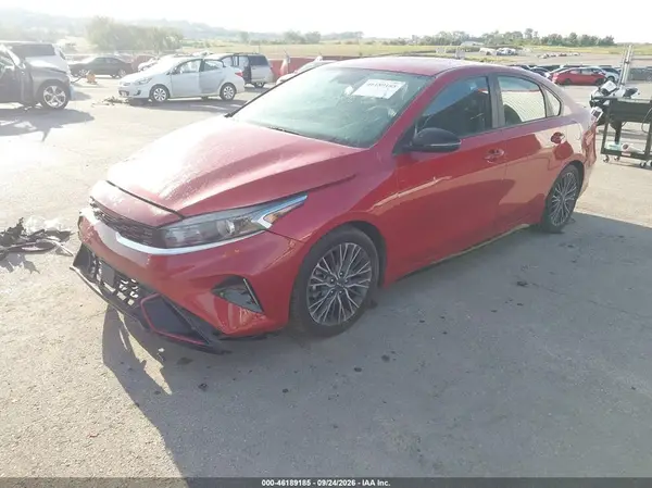 3KPF54AD2RE786439 — 2024 Kia Forte, фото 2 с аукциона IAAI, Передняя часть