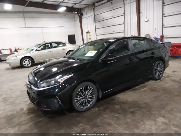 3KPF54AD2RE737127 — 2024 Kia Forte, фото 2 с аукциона IAAI, Передняя часть