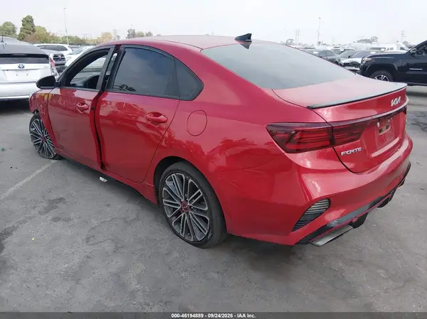 3KPF44AC2RE699134 — 2024 Kia Forte, фото 3 с аукциона IAAI, Передняя часть