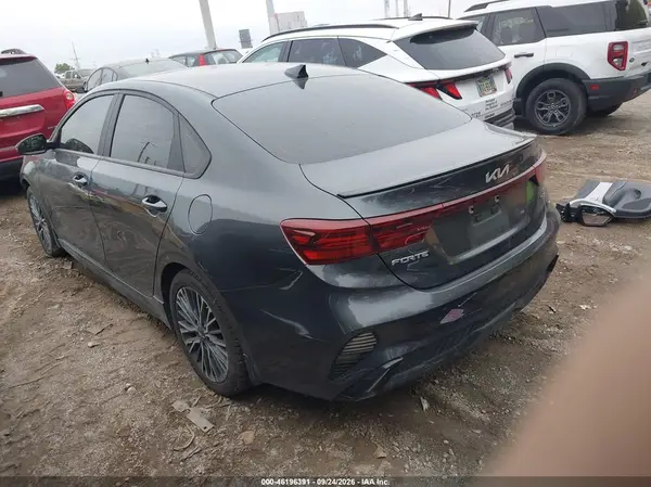 3KPF54AD0RE712548 — 2024 Kia Forte, фото 3 с аукциона IAAI, Передняя часть