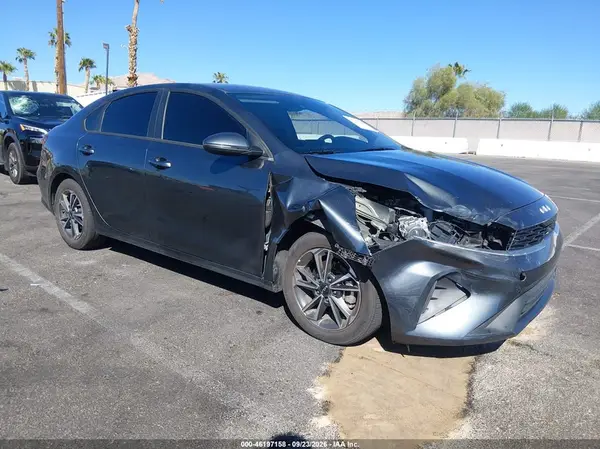 3KPF24AD7RE772397 — 2024 Kia Forte, Передняя часть (Front End), фото до ремонта
