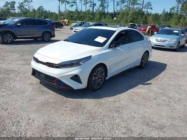 3KPF44AC1RE834183 — 2024 Kia Forte, фото 2 с аукциона IAAI, Задняя часть