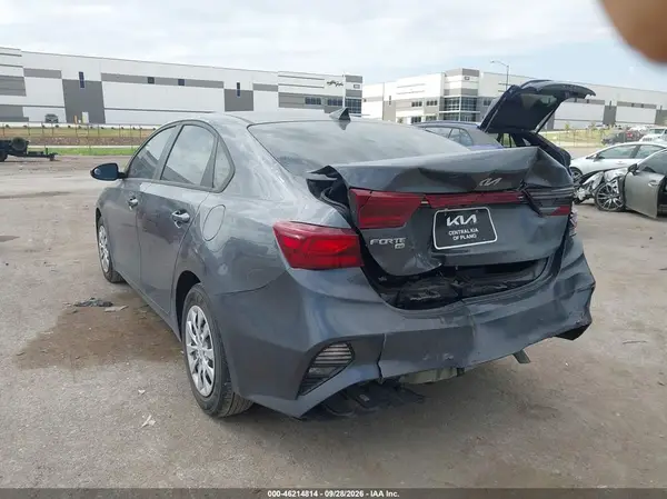 3KPF24AD8RE824376 — 2024 Kia Forte, фото 3 с аукциона IAAI, Задняя часть