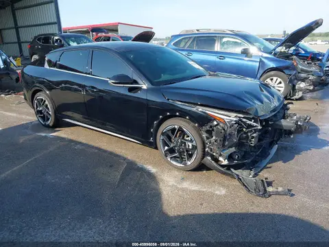 3KPFW4DE9SE052047 — 2025 Kia K4 GT-Line, Передняя часть (Front End), фото до ремонта